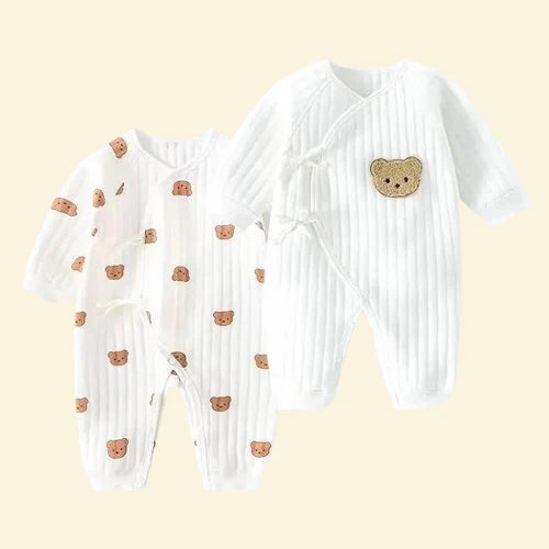 الملابس والإكسسوارات