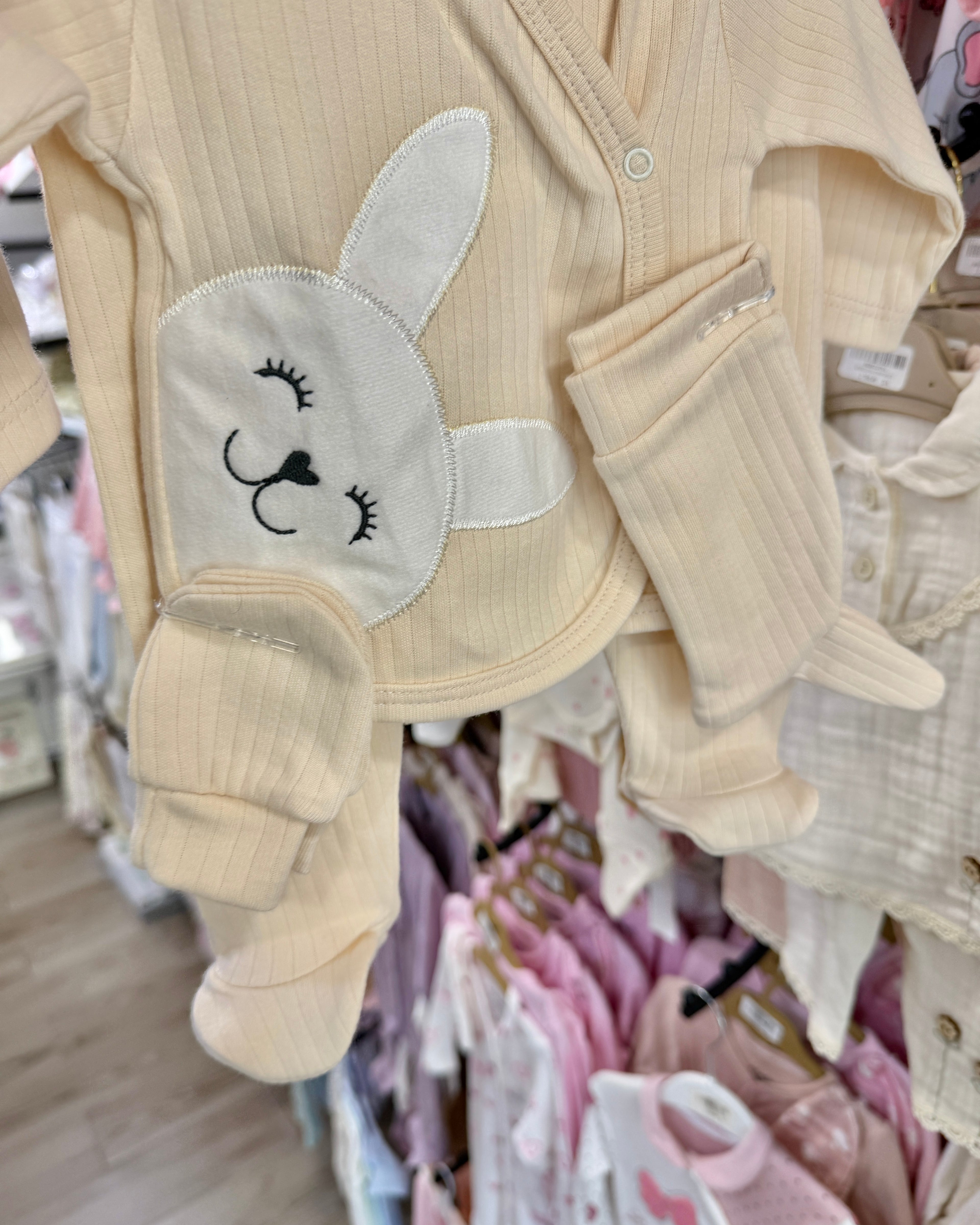 Ensemble petit lapin 5 pieces 0-3 mois