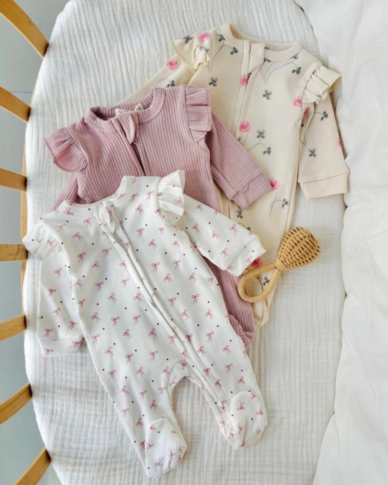 Pyjama Combinaison Bébé Fille à Volants - Vêtement Naissance 0-3 Mois