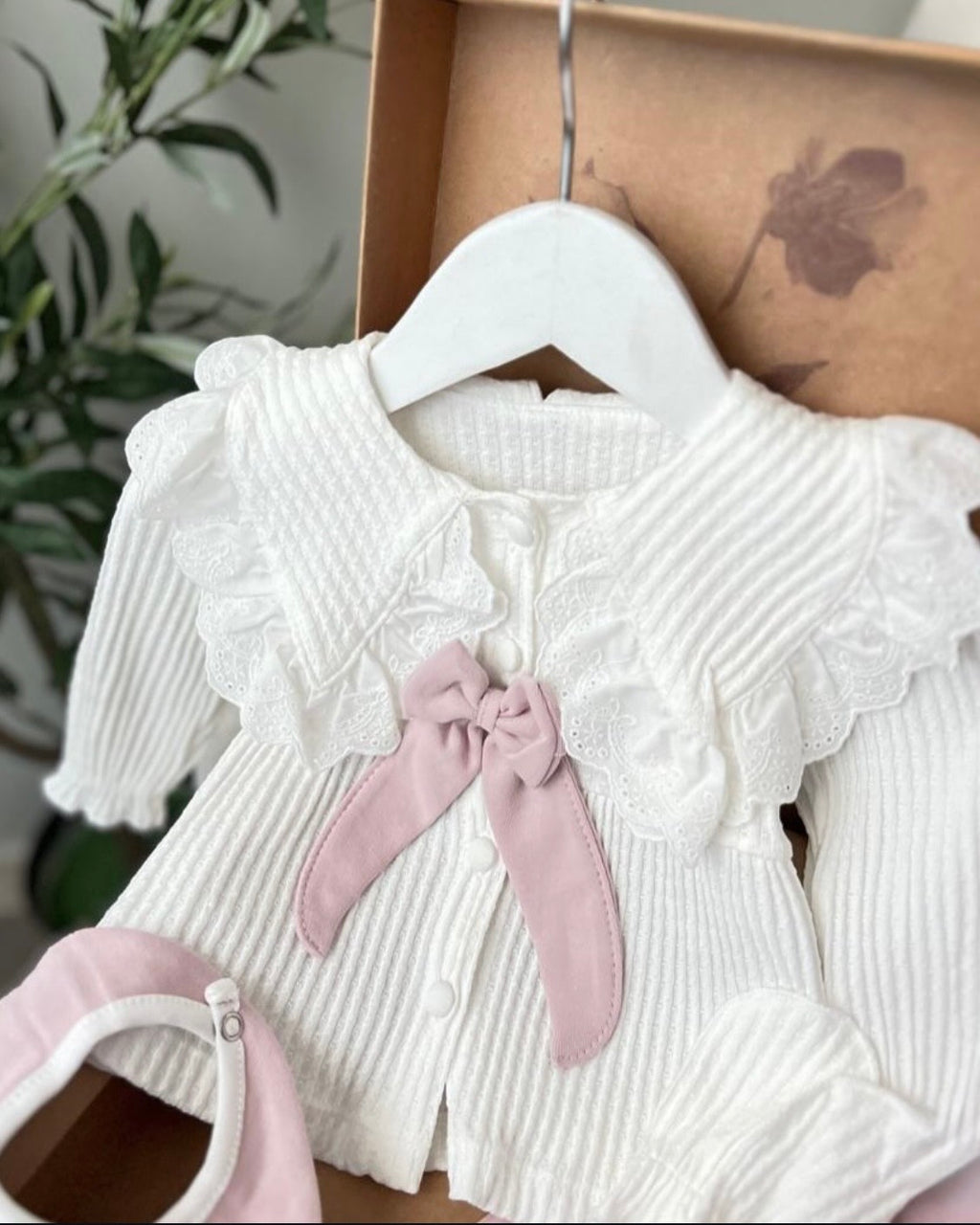 Coffret Naissance 5 Pièces Dentelle Rose - Vêtement Bébé Fille 0-3 Mois