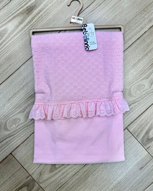Plaide bebe en dentelle