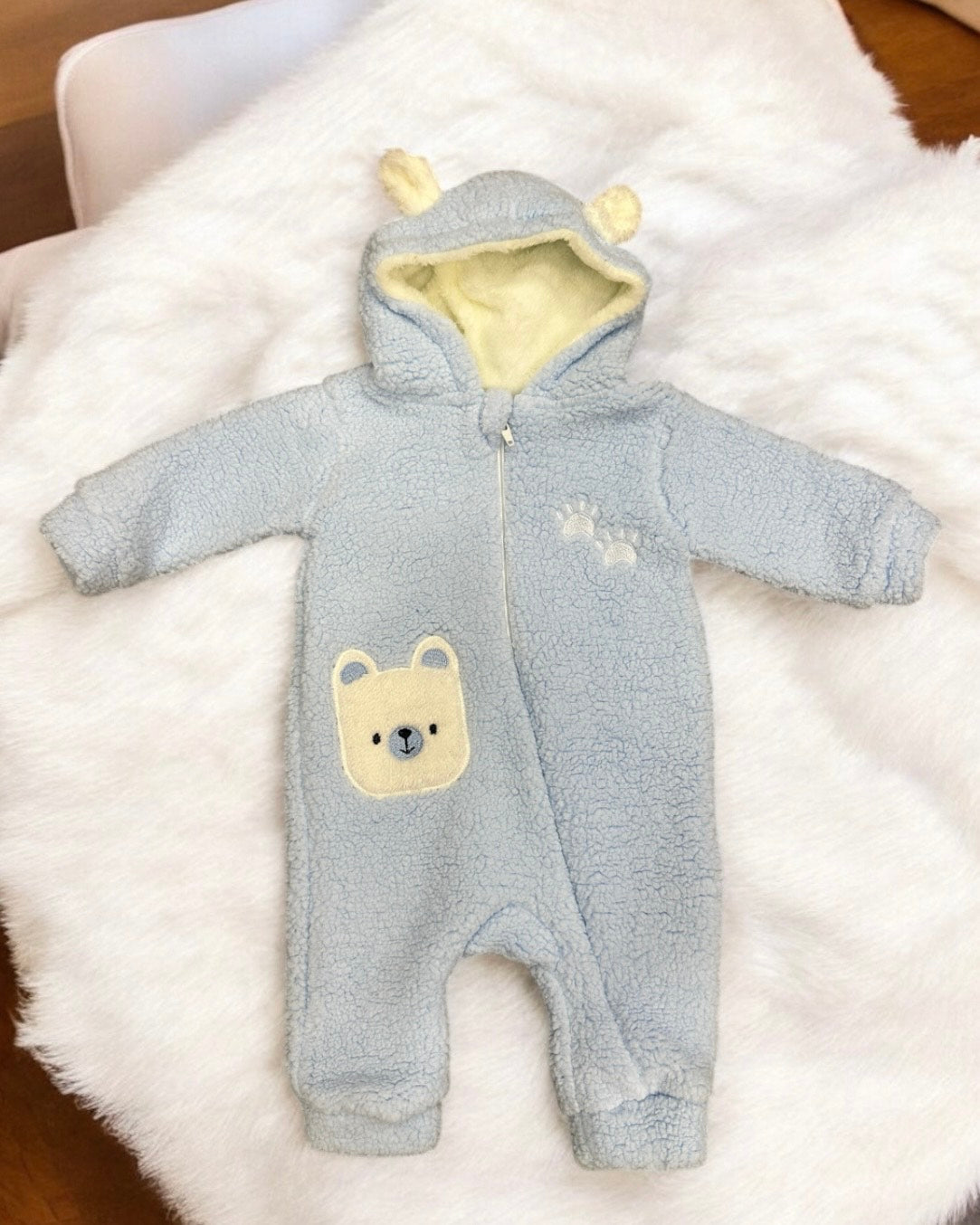 COSMOS  Bébé Doux Oreilles d'Ours