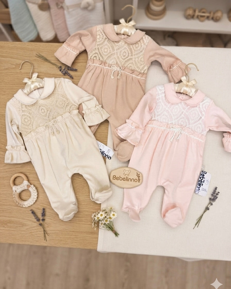 Pyjama Grenouillère Bébé « Élégance Dentelle » 0-6 M