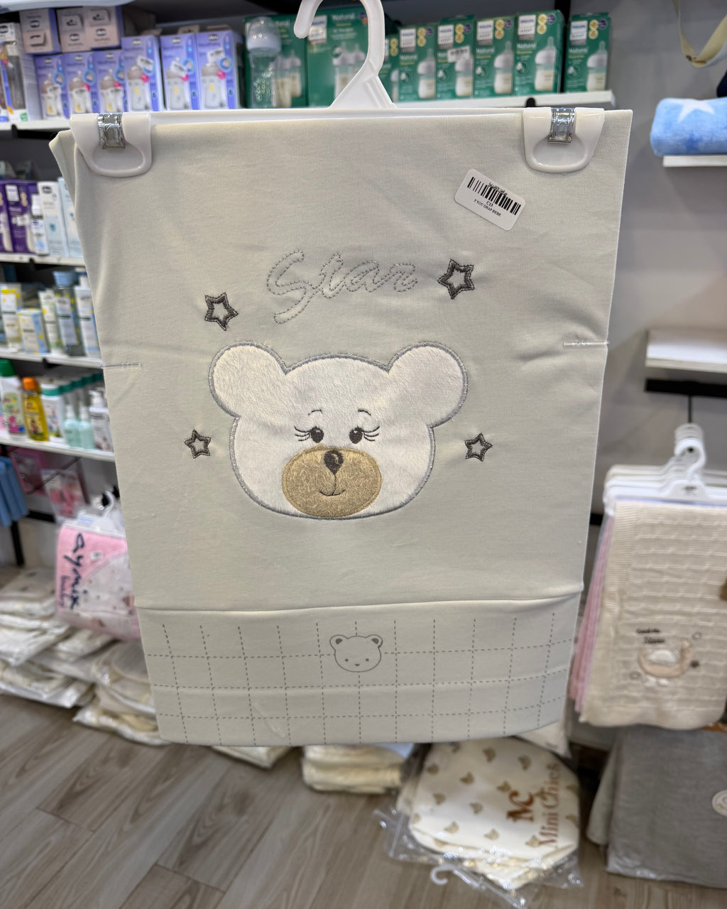 Drap- Brodé "Petit Ourson Étoilé" – Douceur Premium pour Bébé