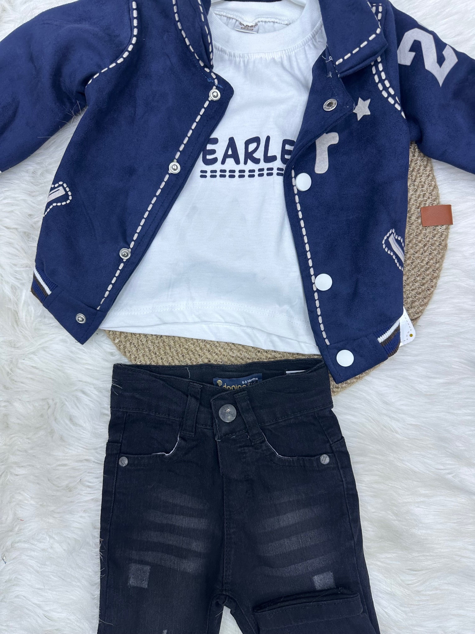 Ensemble 3 Pièces : Veste "Varsity" Bleue & Jean Noir