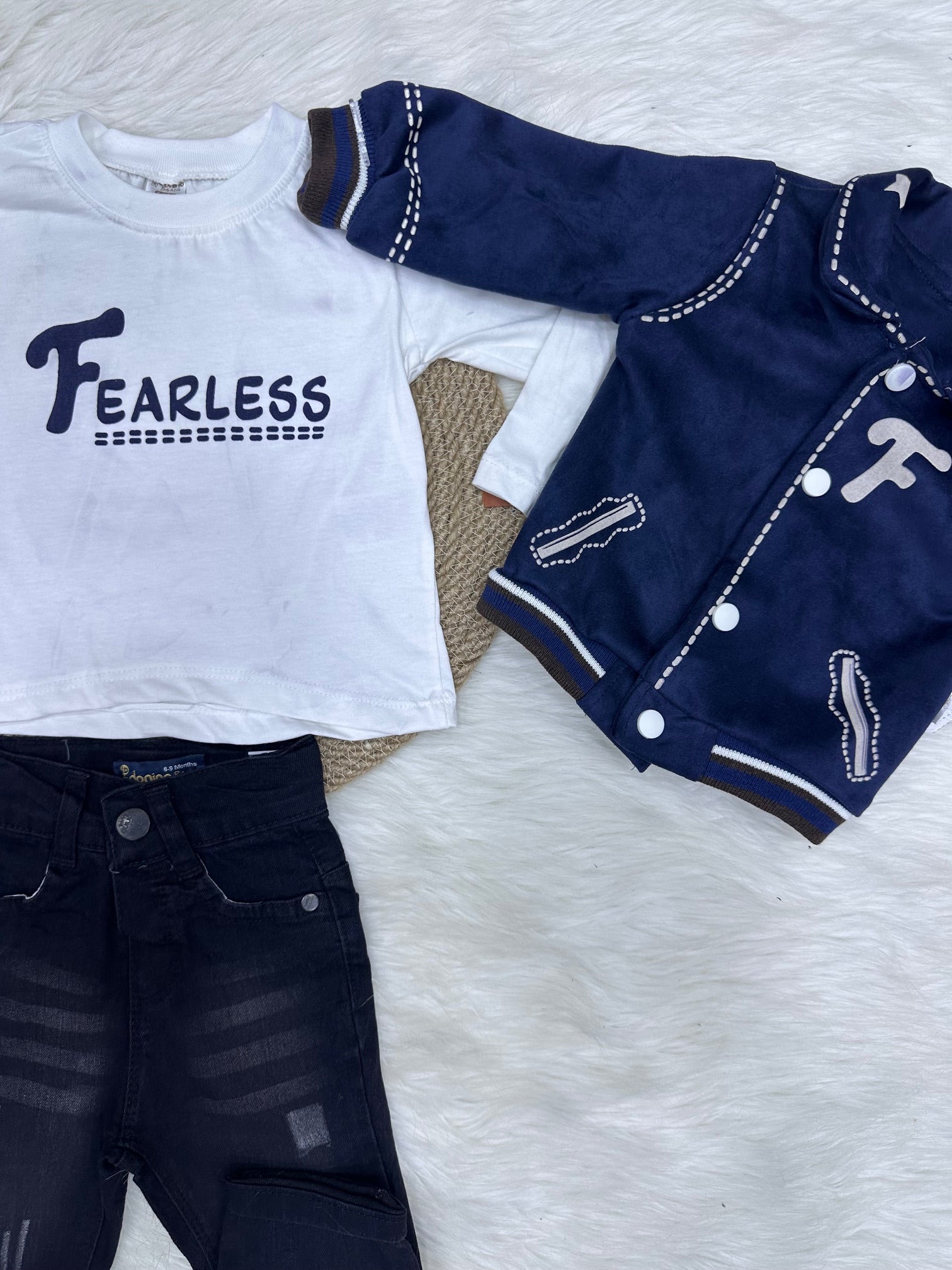 Ensemble 3 Pièces : Veste "Varsity" Bleue & Jean Noir