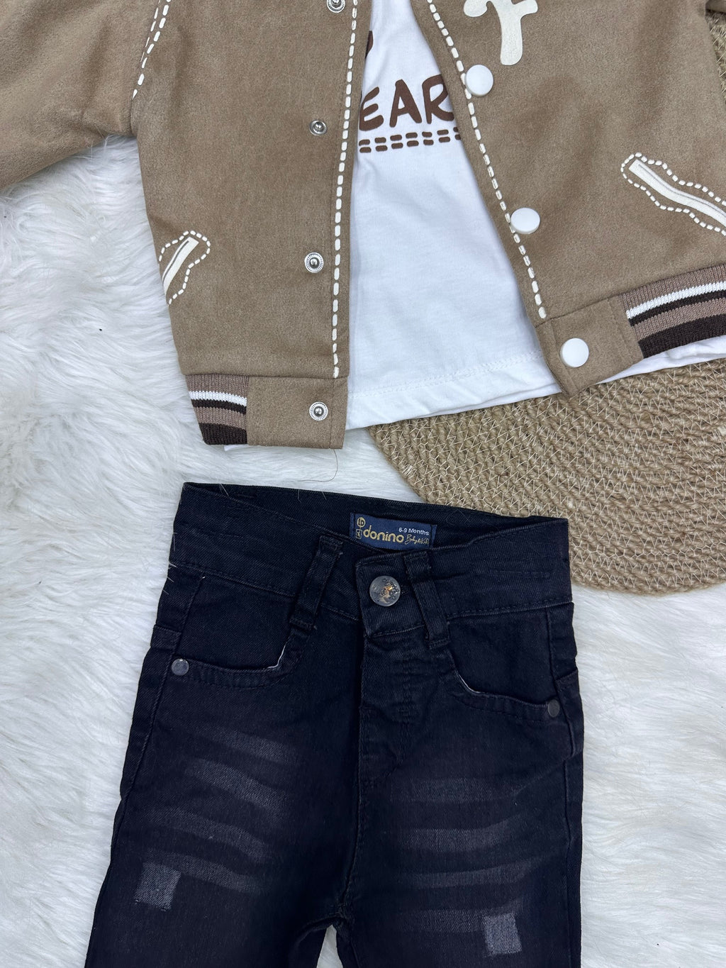 Ensemble 3 Pièces "University Style" – Veste Teddy Beige & Jean Noir