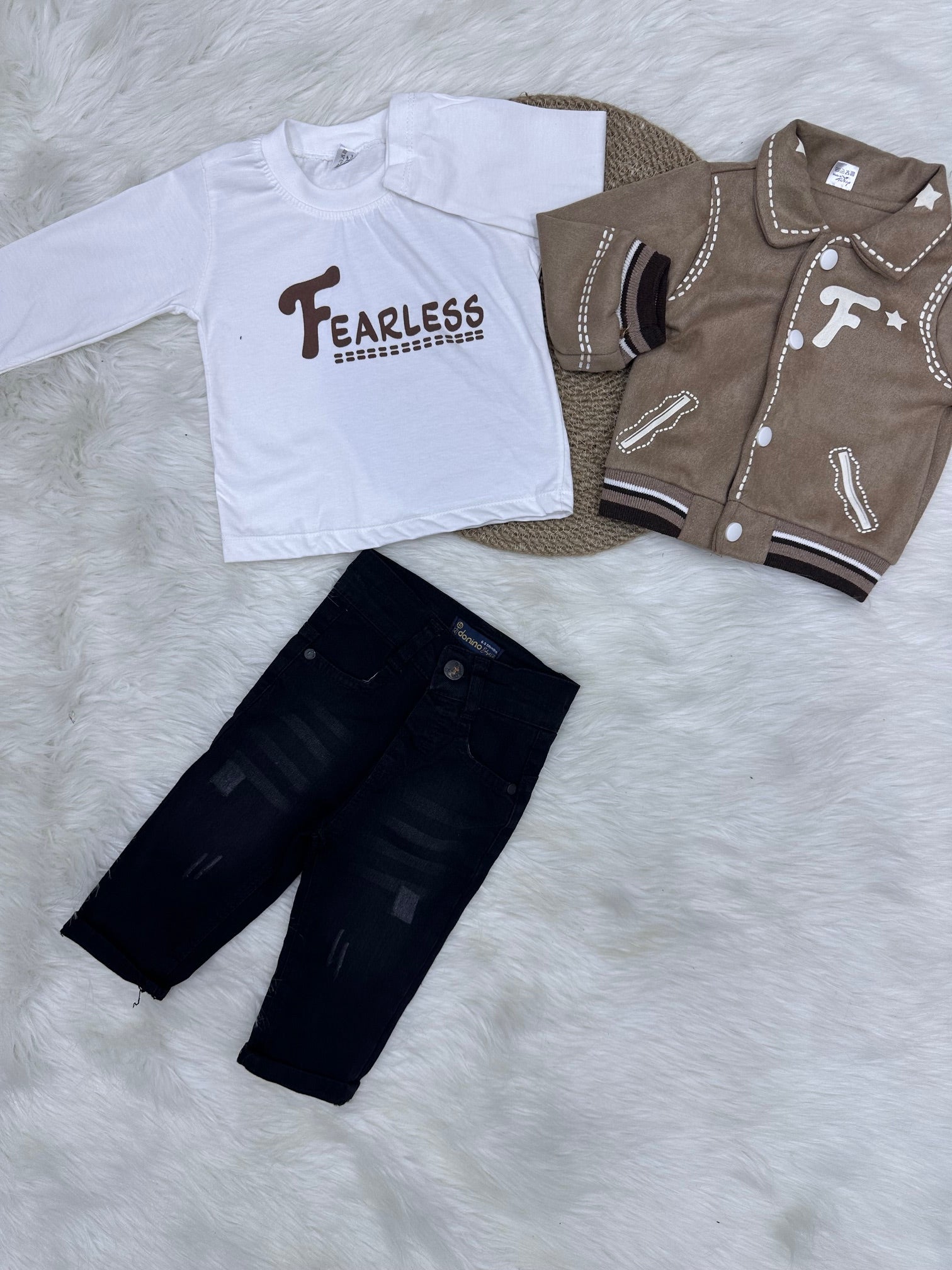 Ensemble 3 Pièces "University Style" – Veste Teddy Beige & Jean Noir