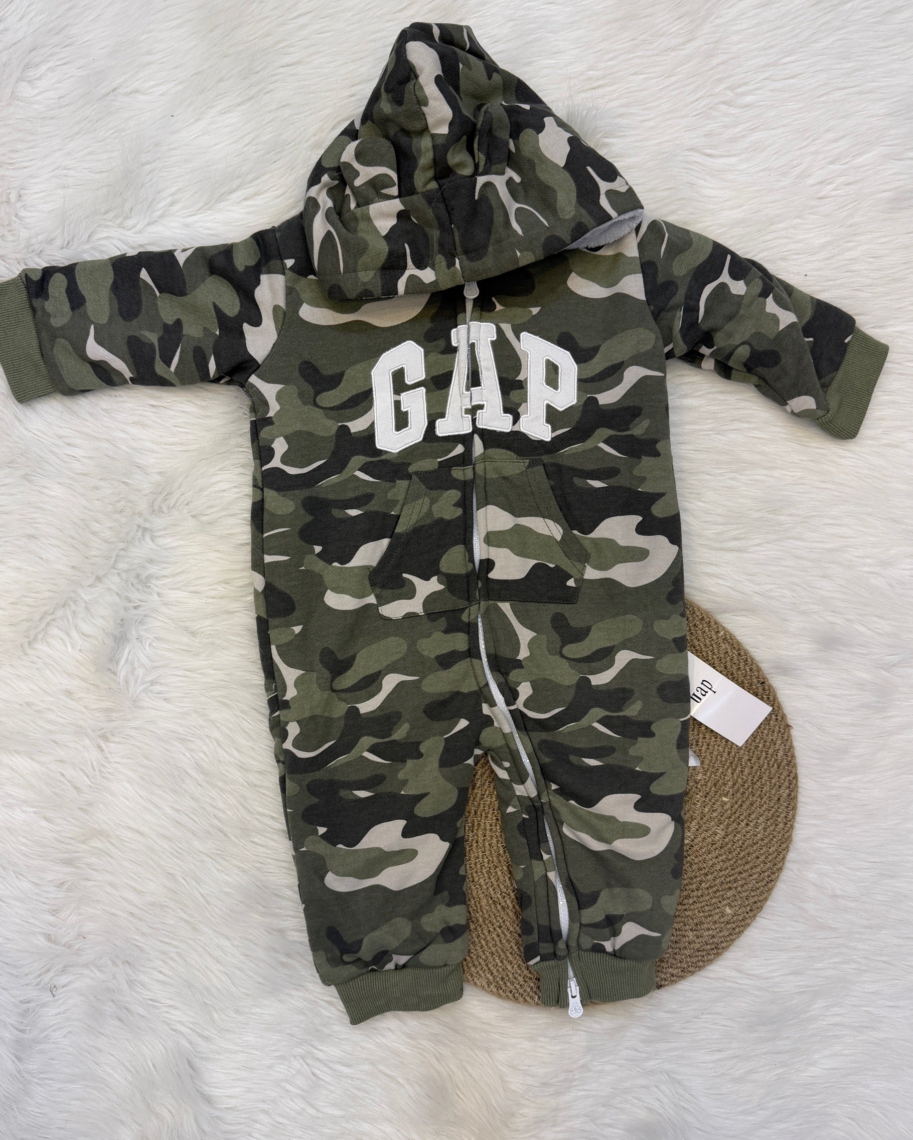 🧸 Combinaison bébé à capuche – Confort & chaleur au quotidien