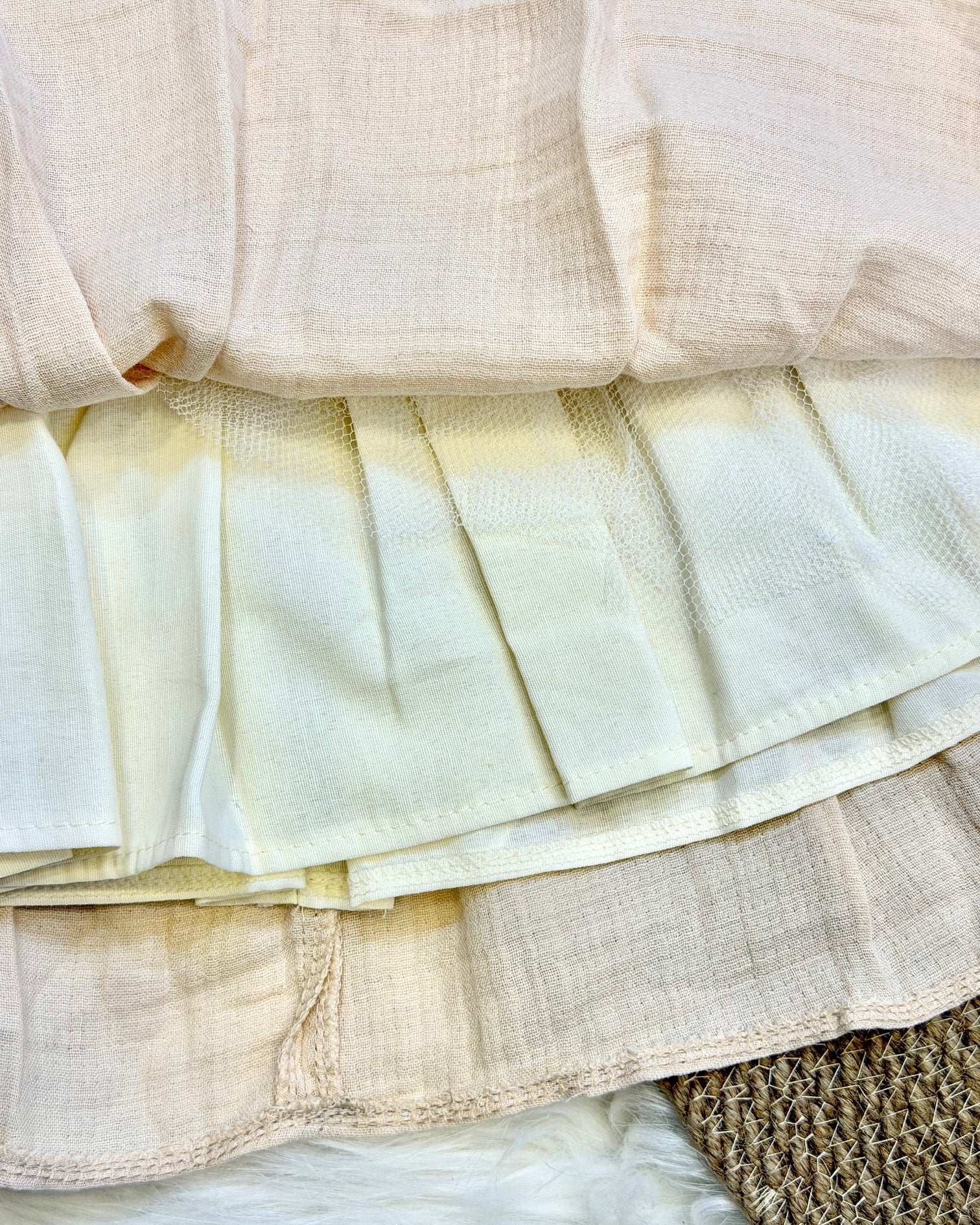 Robe Bohème en Gaze de Coton & Crochet – Douceur et Élégance Naturelle