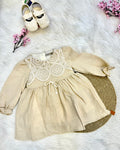 Robe Bohème en Gaze de Coton & Dentelle Crochet – L'Élégance Naturelle
