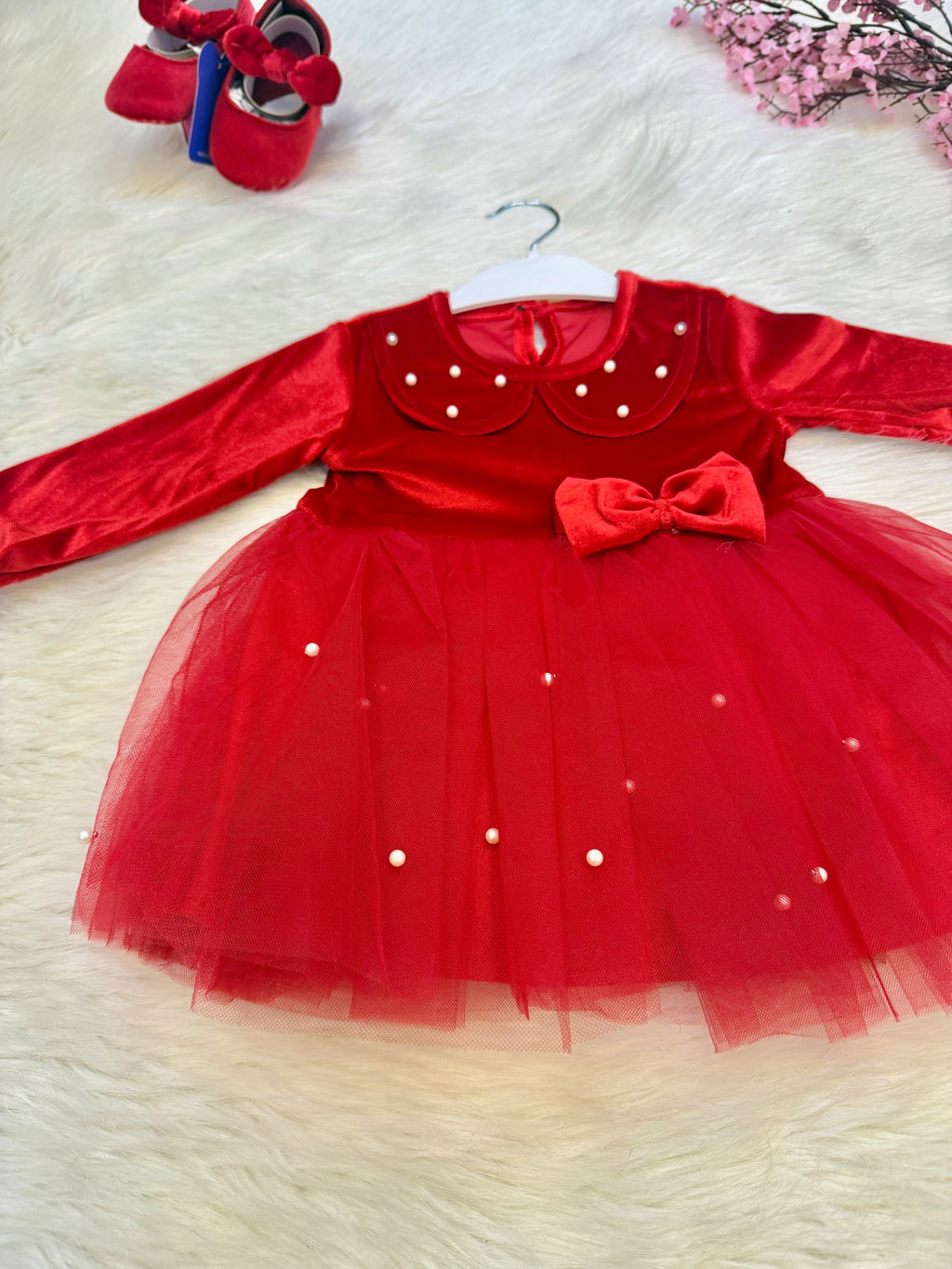 Robe de Fête Bébé "Éclat de Velours" – Rouge Impérial & Perles