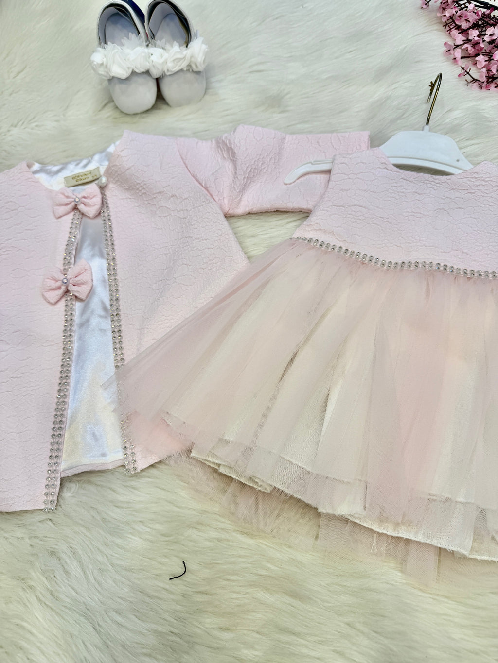 Ensemble de Cérémonie "Douceur Rosée" – Veste Jacquard & Robe en Tulle