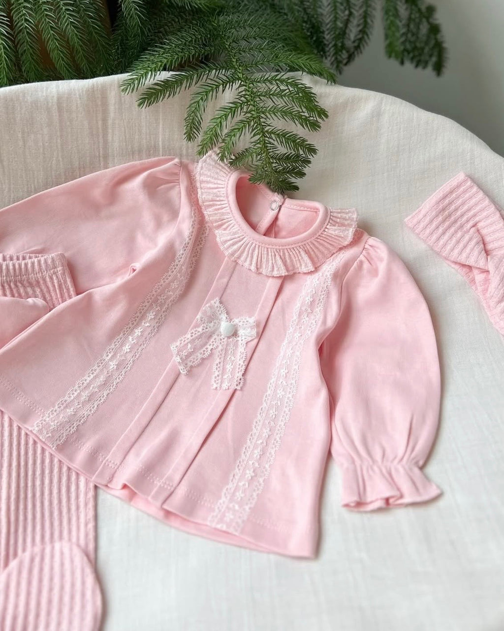 Ensemble Naissance 5 Pièces "Princesse Romantique" – Rose Pastel & Dentelle