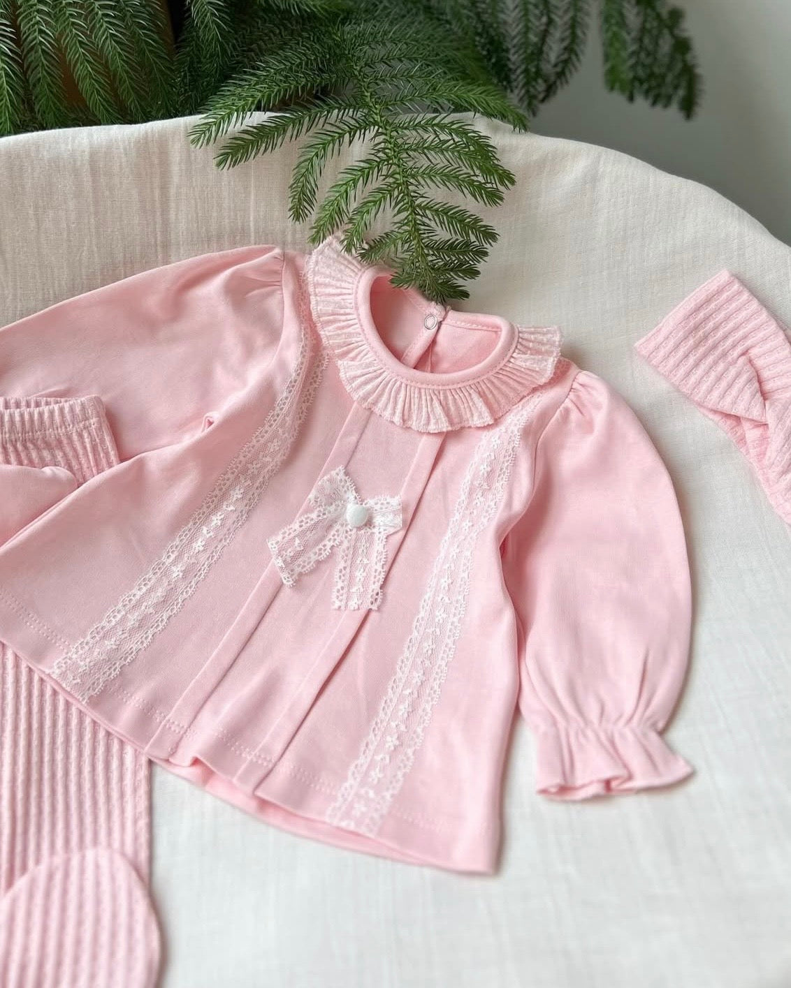 Ensemble Naissance 5 Pièces "Princesse Romantique" – Rose Pastel & Dentelle