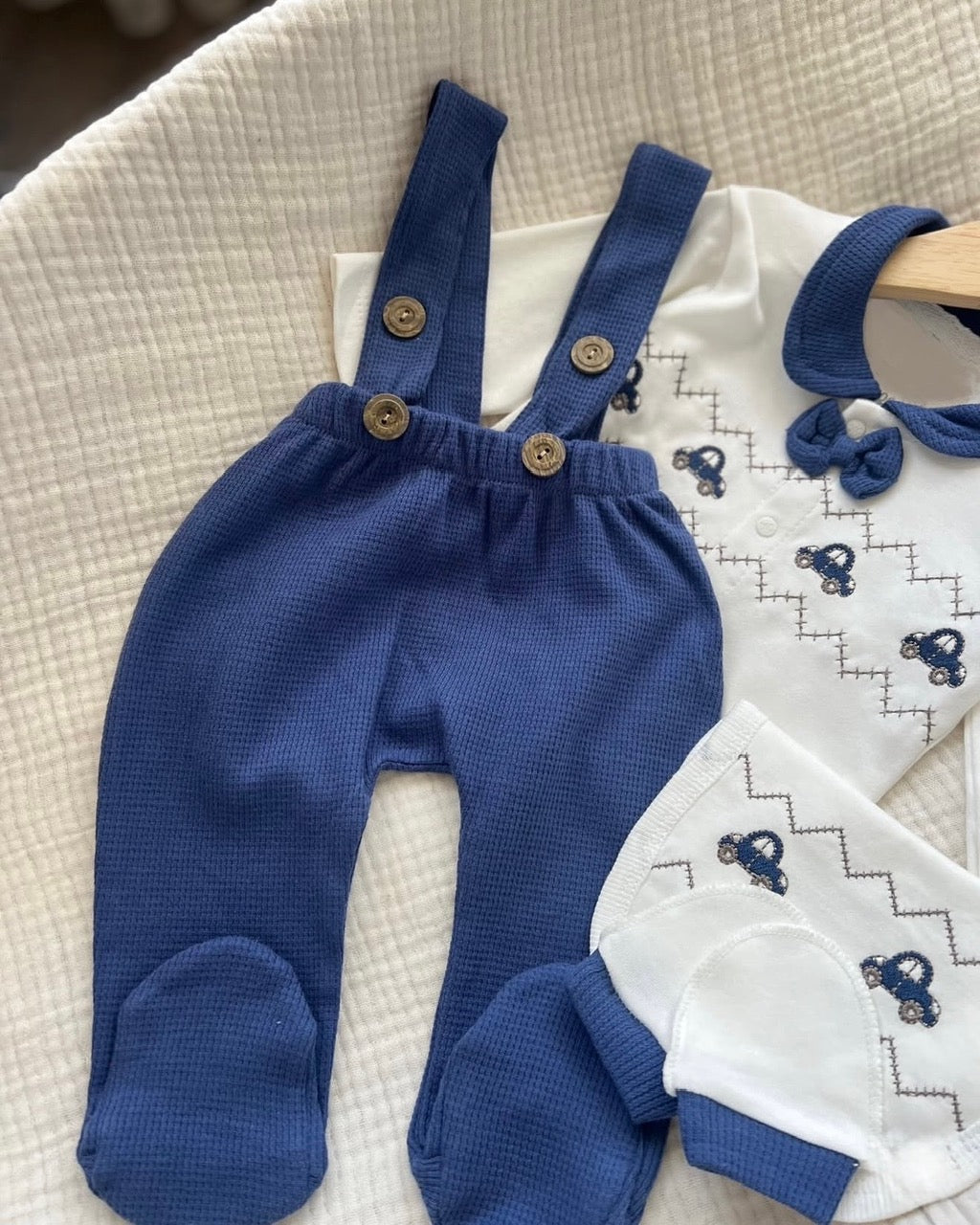 Ensemble Naissance 5 Pièces "Vintage Car" – Bleu Nuit & Blanc