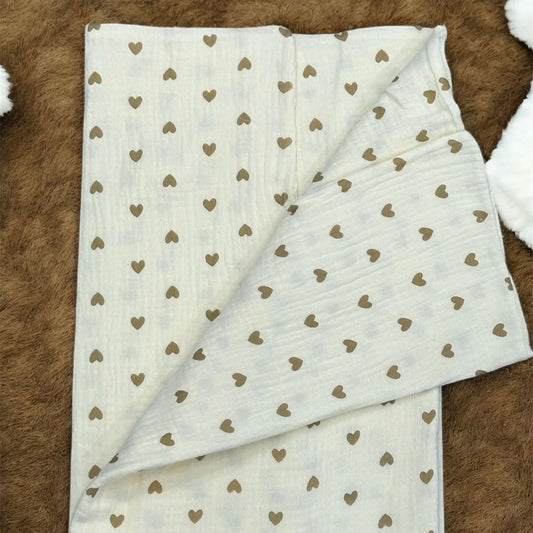 Plaid en double gaze de coton à motif cœurs