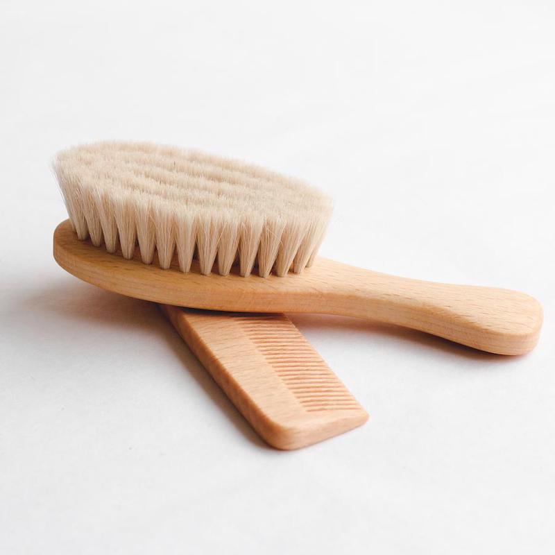 Brosse et Peigne en Bois pour Bébé