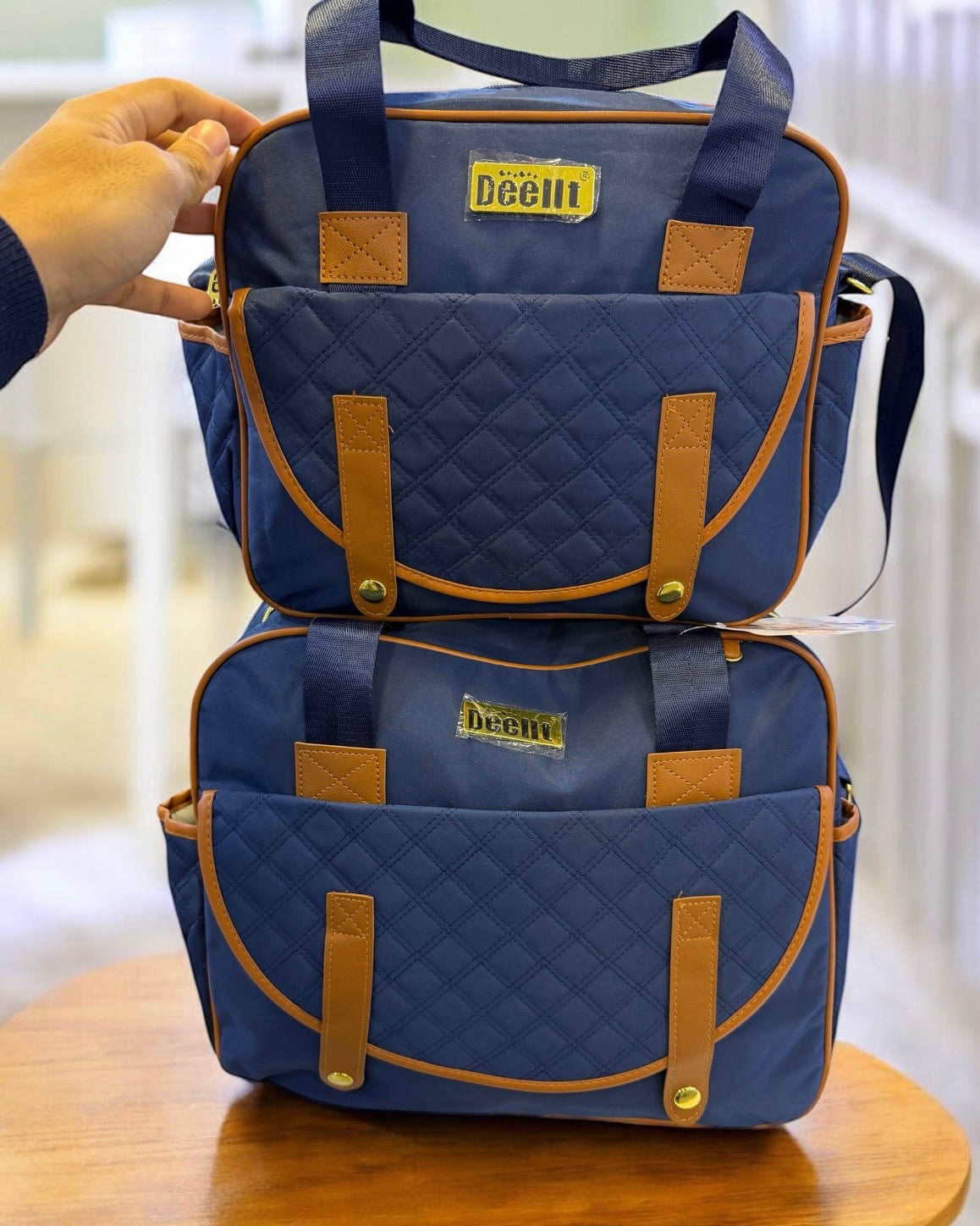 Sac à Langer Premium "Deelit" – L'Élégance au Service des Parents