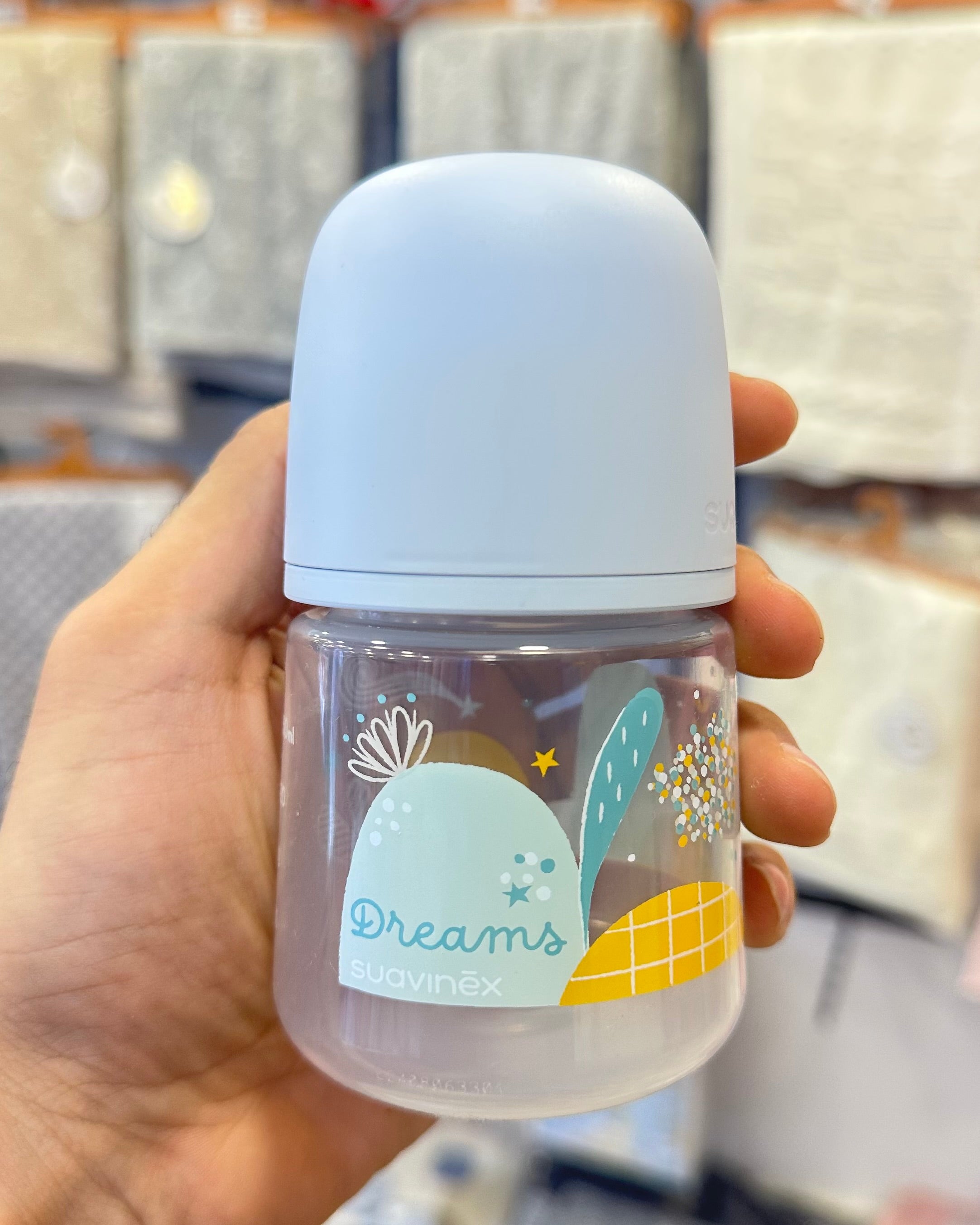 BIBERON SUAVINEX EN PLASTIQUE POUR GARCON