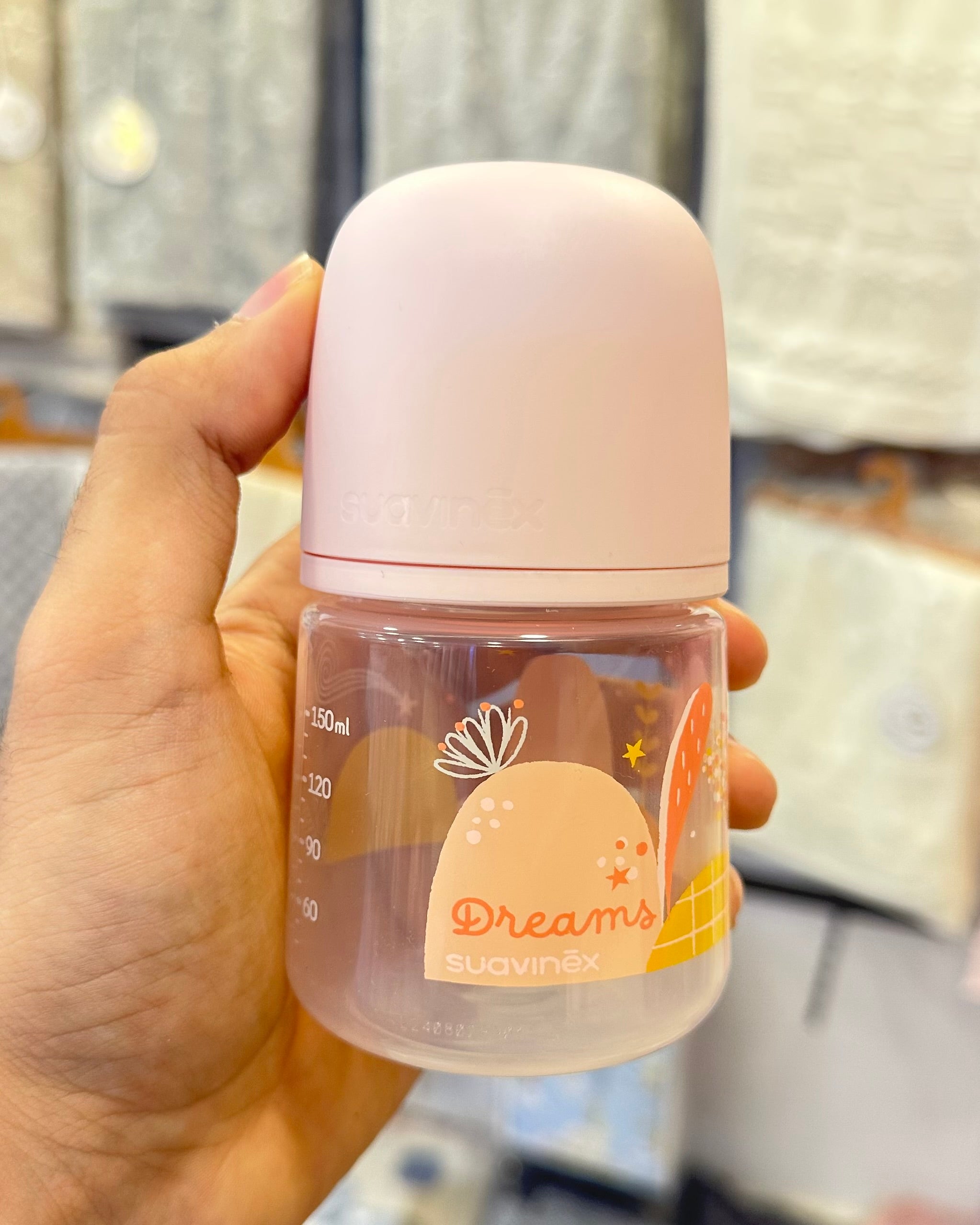 BIBERON SUAVINEX EN PLASTIQUE POUR FILLE