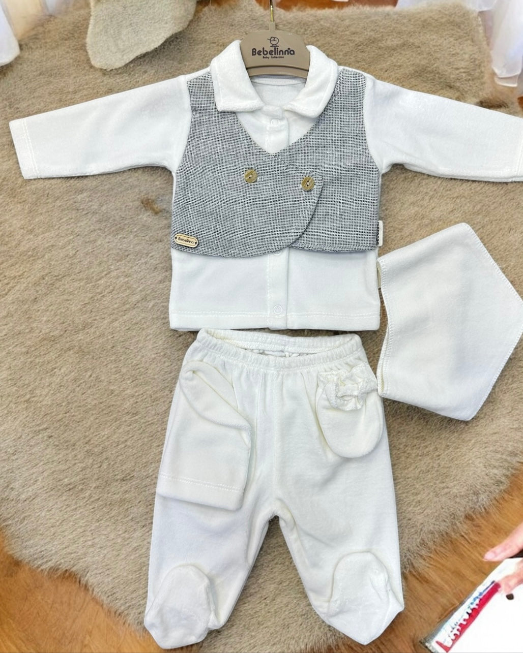 Ensemble Bébé 5 Pièces en Velour– Douceur et Confort au Quotidien 💖