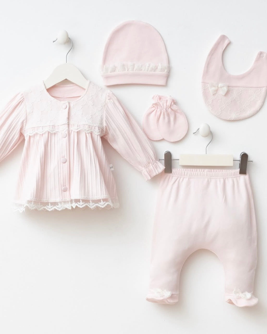 Ensemble de Naissance "Douceur de Rose" – Pack Complet 5 Pièces 0-3 Mois